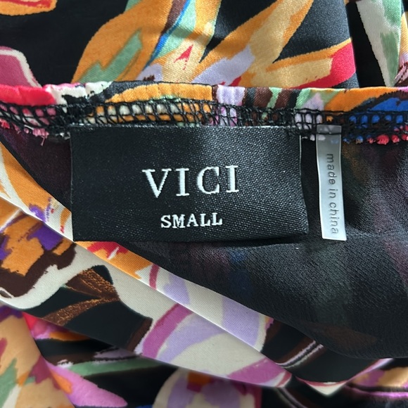 VICI Date To Remember Satin Floral Wrap Midi Dress - Small - Picture 4 of 4